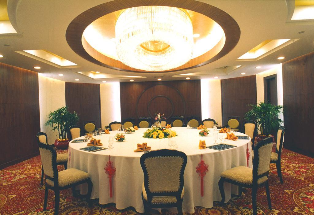 Kunming Jinjiang Hotel Exterior photo
